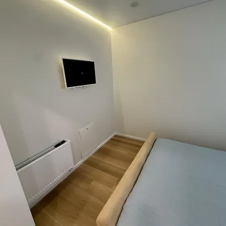 13 New Airport Apartment Wilna