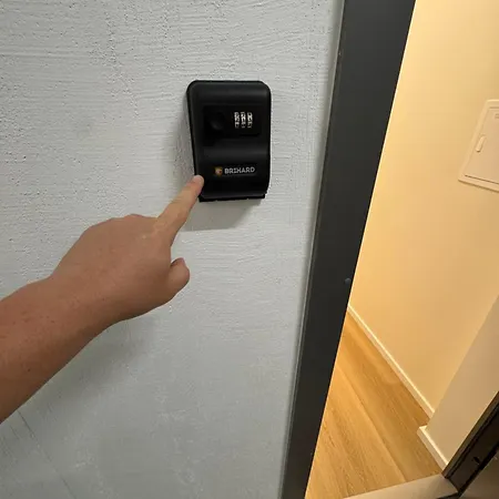 13 New Airport * Вильнюс